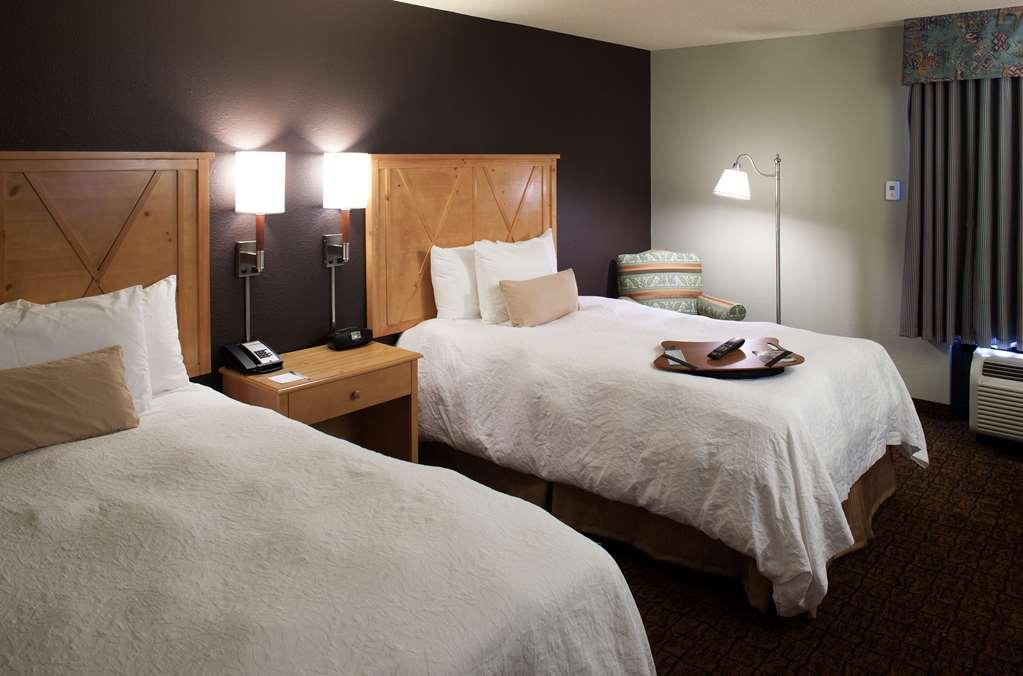 Hotel Hampton Nw Near The Domain 3*