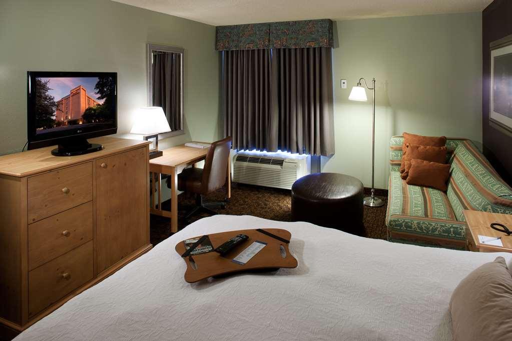 Hotel Hampton Nw Near The Domain Austin